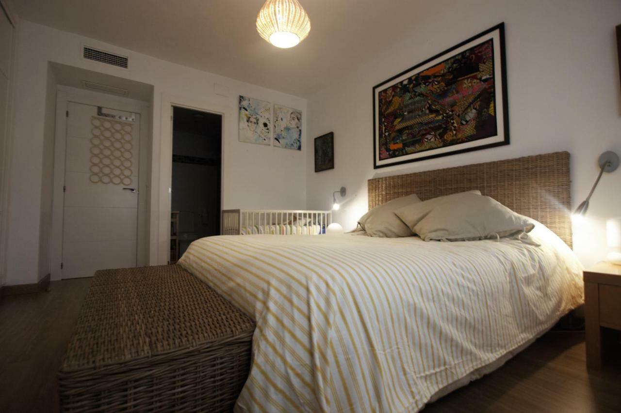 Bonito apart. con PARKING Y PISCINA Mairena del Aljarafe Esterno foto