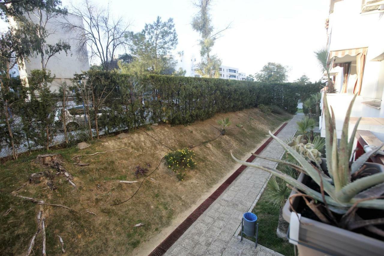 Bonito apart. con PARKING Y PISCINA Mairena del Aljarafe Esterno foto