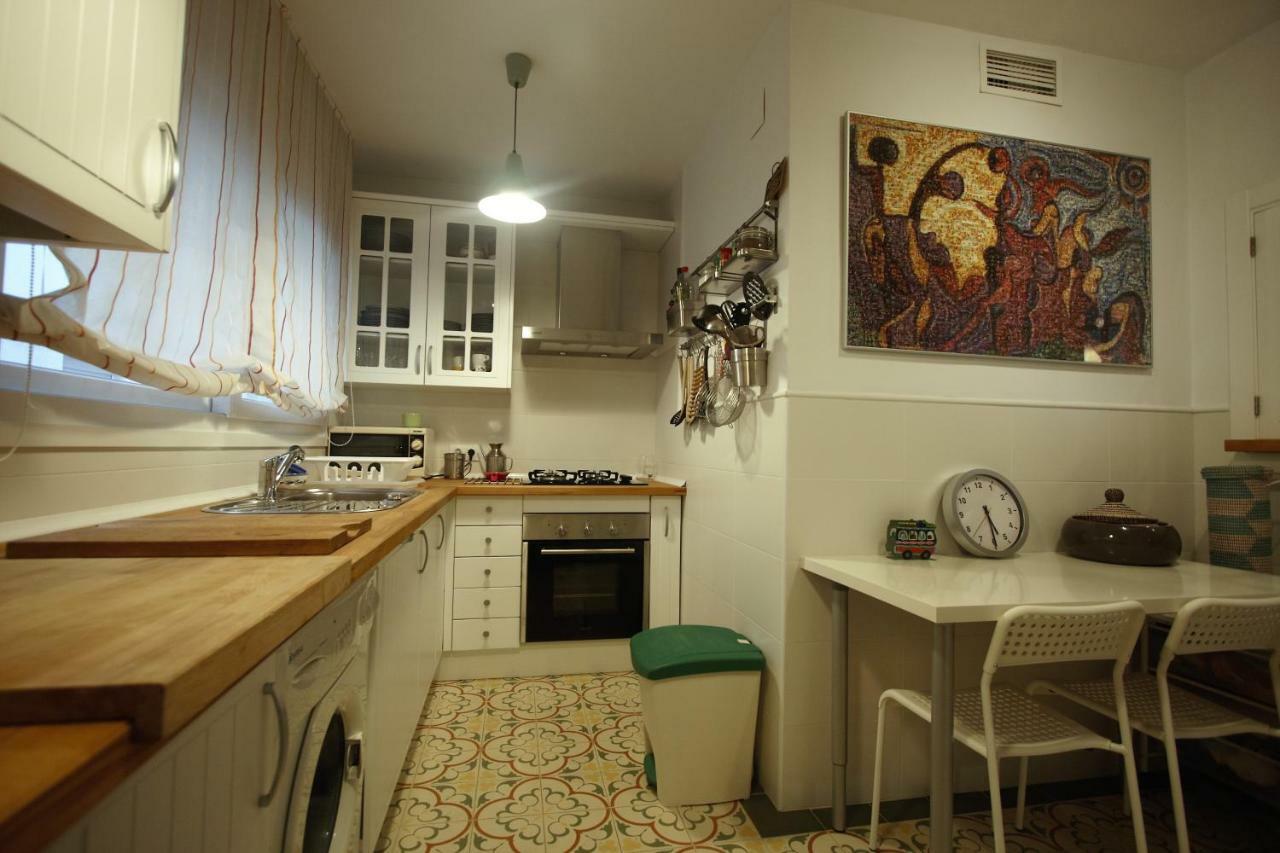 Bonito apart. con PARKING Y PISCINA Mairena del Aljarafe Esterno foto