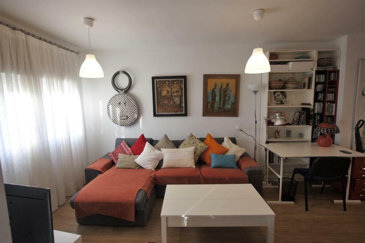 Bonito apart. con PARKING Y PISCINA Mairena del Aljarafe Esterno foto